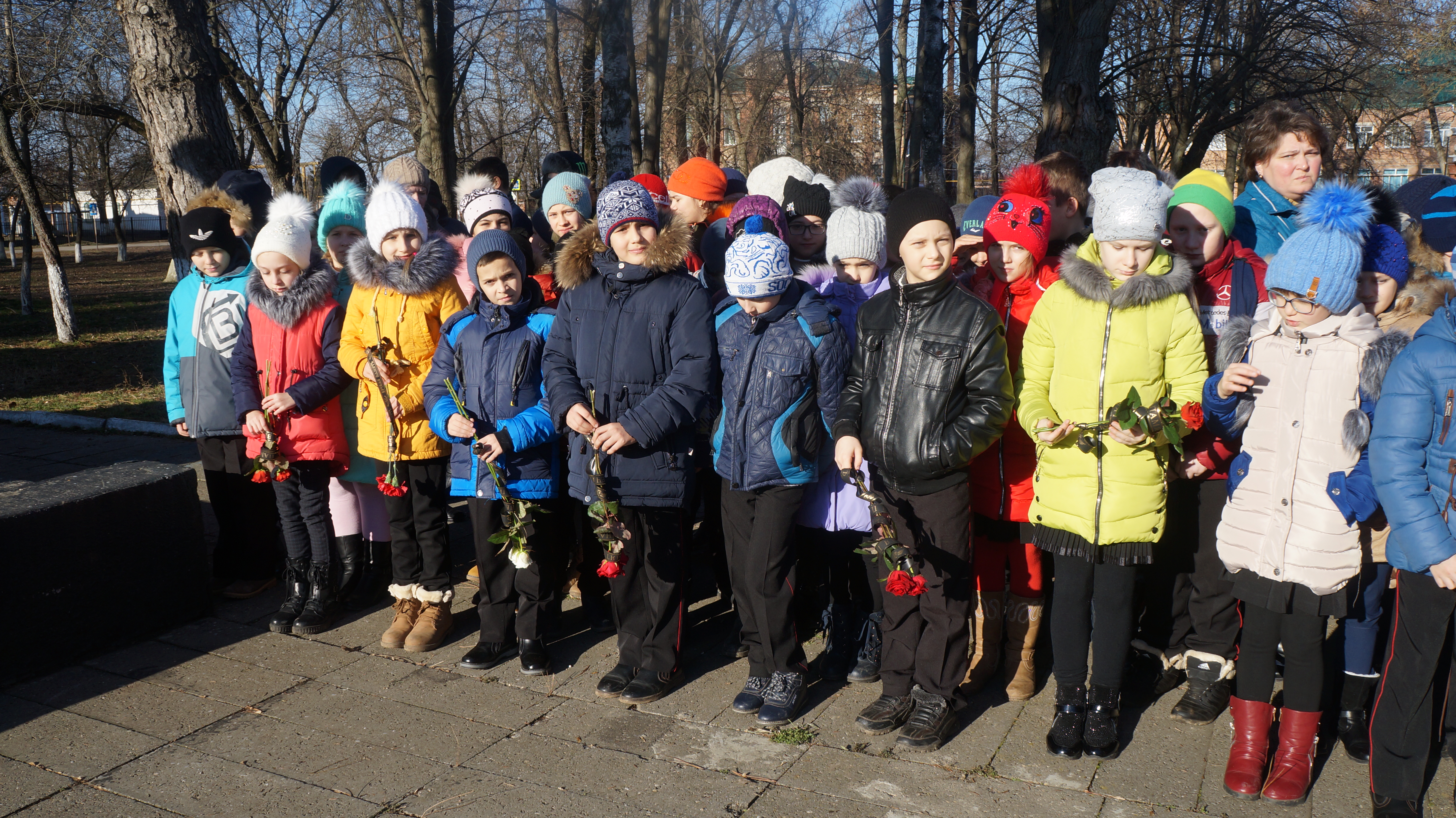 Погода в ст новолеушковской. Новолеушковская школа 6. Станица Новолеушковская школа 6. Детский сад 6 Новолеушковская. Станица Новолеушковская у Пятёрочки.