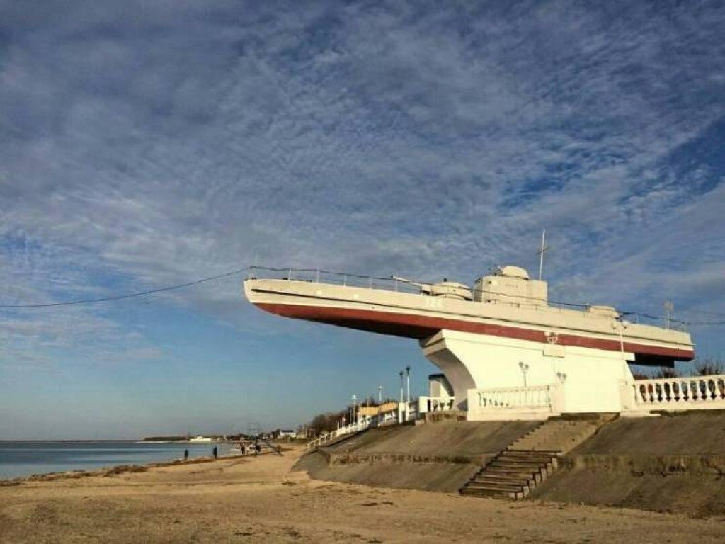 Приморско ахтарск фото. Приморско-Ахтарск. Ахтари Приморско Ахтарск. Бронекатер Приморско Ахтарск. Корабль Приморско Ахтарск.