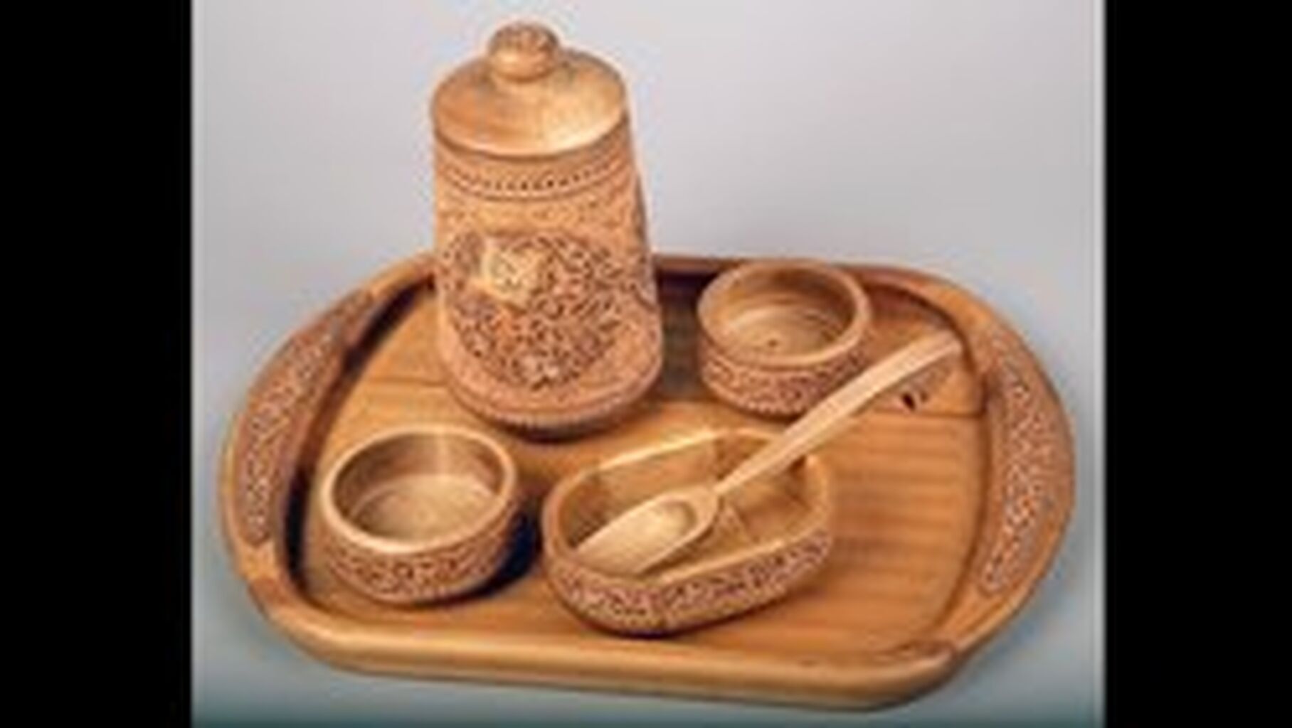 Изделий которые изготавливаются из. Ремёсла Алтайского края народные промыслы резьба по дереву. Деревянная посуда. Резная деревянная посуда. Деревянная посуда на Руси.